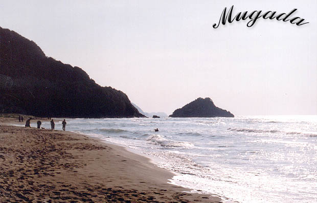 West section of Mugada beach [ � Erdogan Tan - 2002 ]